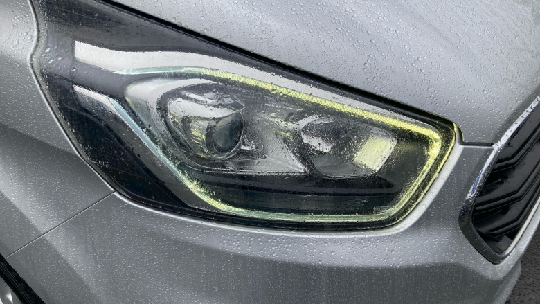 Ford Transit Custom 320 L2 Diesel Fwd 2.0 EcoBlue 130ps Low Roof D/Cab Limited Van Auto